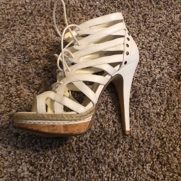Bakers white tie up stiletto - Picture 3 of 3